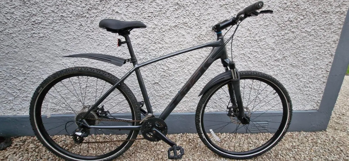 Trek Hybrid DS1 gen 4 - Image 1