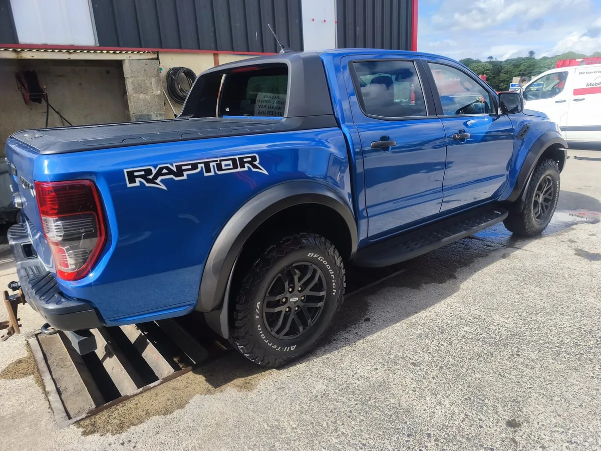 Ford Raptor - Image 4