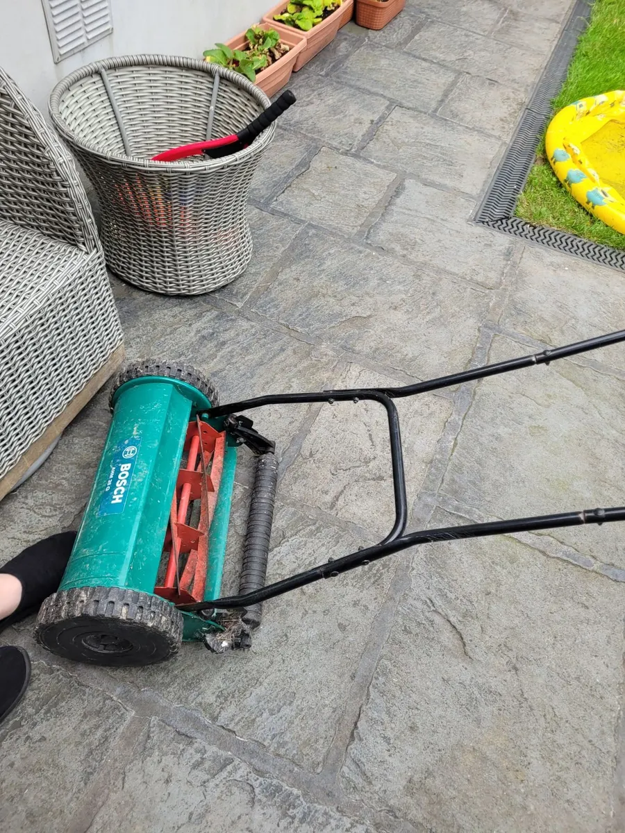 Lawnmower