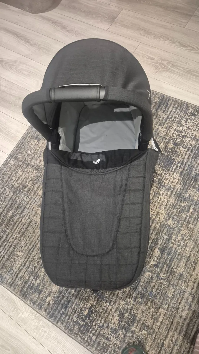 Joie travel system - Image 3