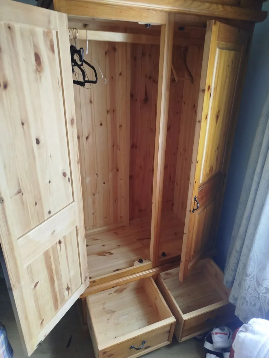 Wardrobe - Image 2