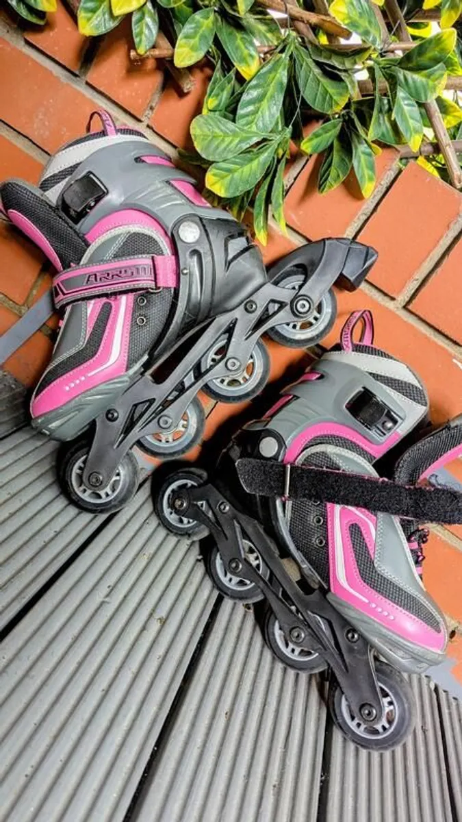 Rollerblades - Image 2