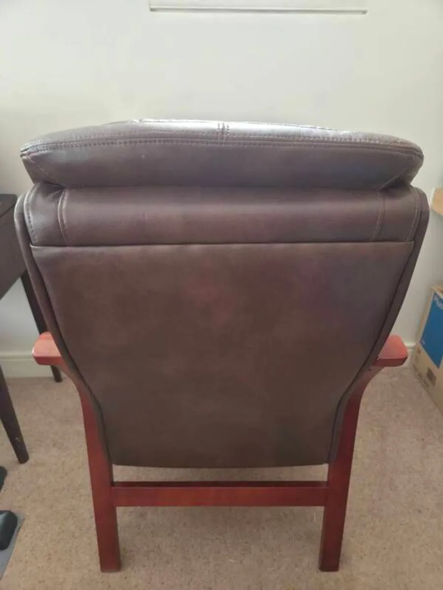 orthopedic chair - Image 3