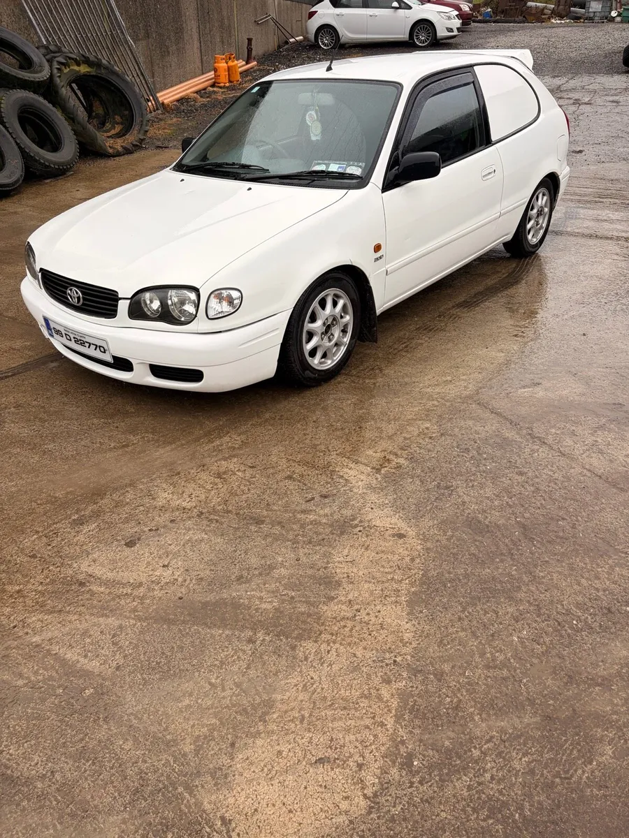 Toyota Corolla van 2litre diesel - Image 1