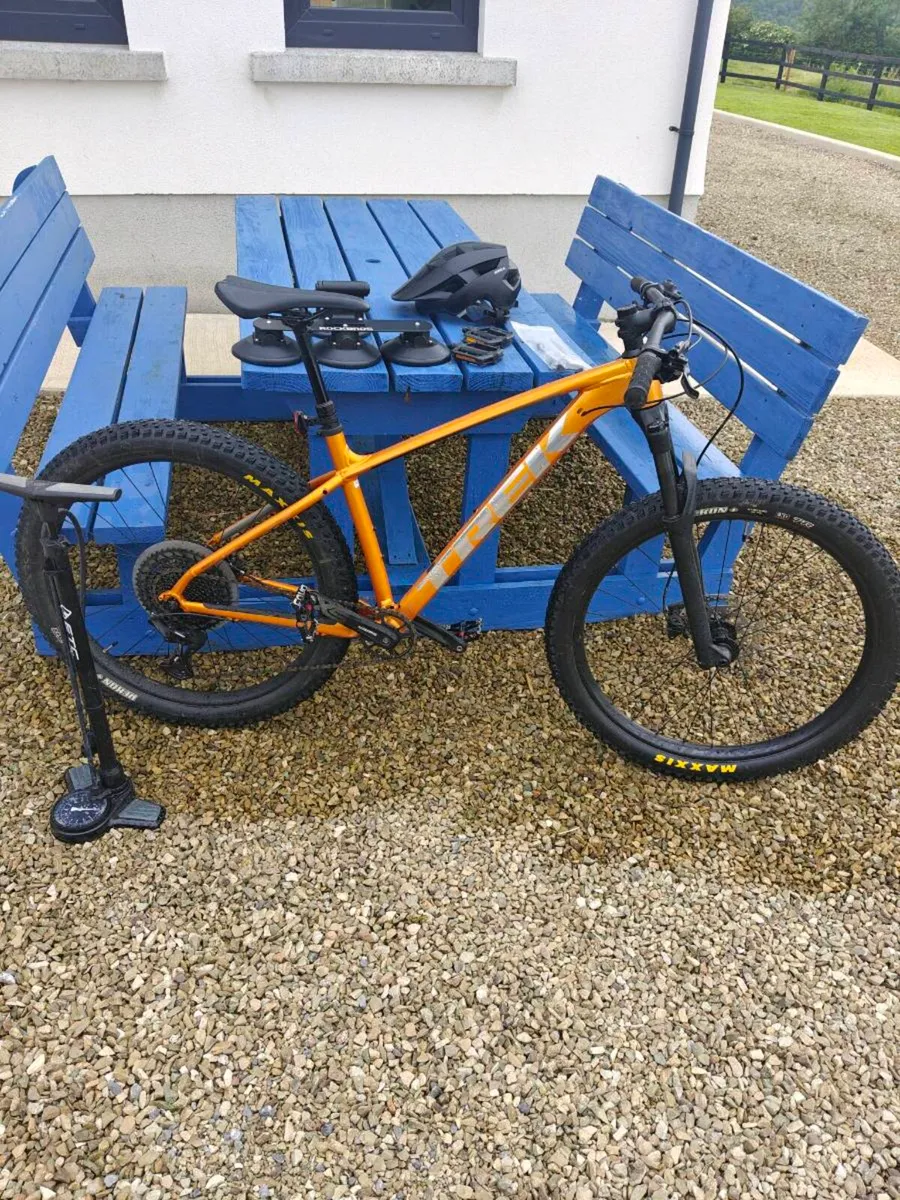 Trek Roscoe 7 - Image 1