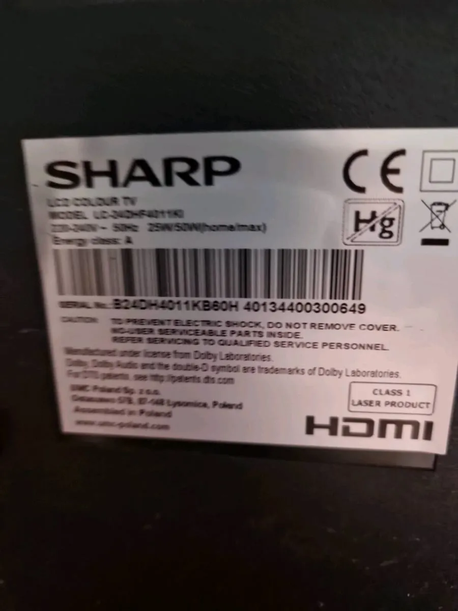 TV with built-in DVD - Image 1