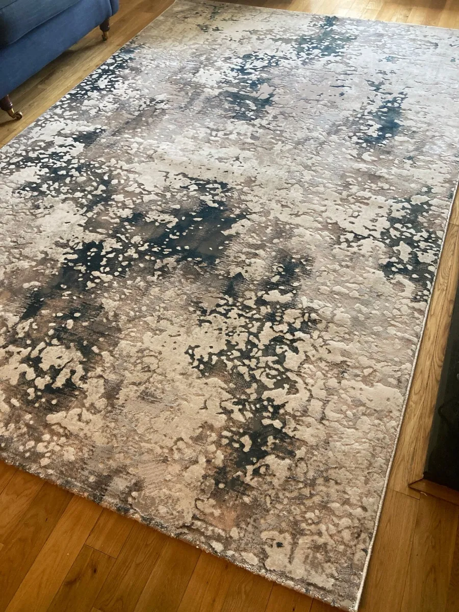 Rug - Image 1