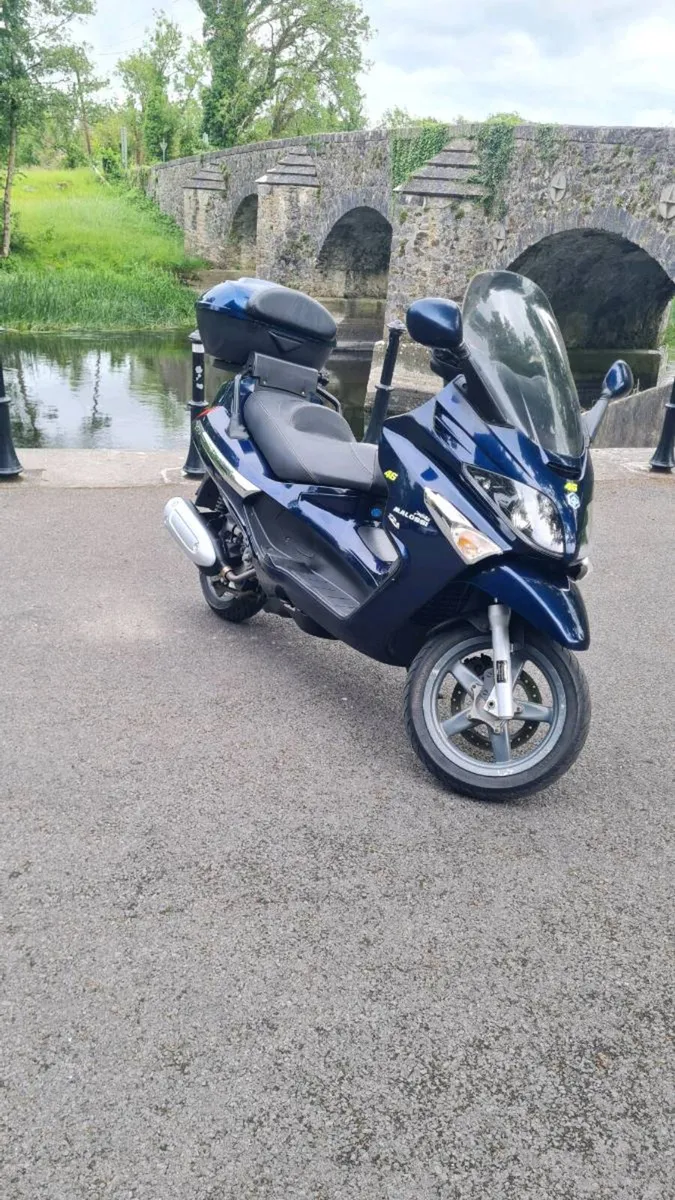 Piaggio XEvo 125 - Image 1