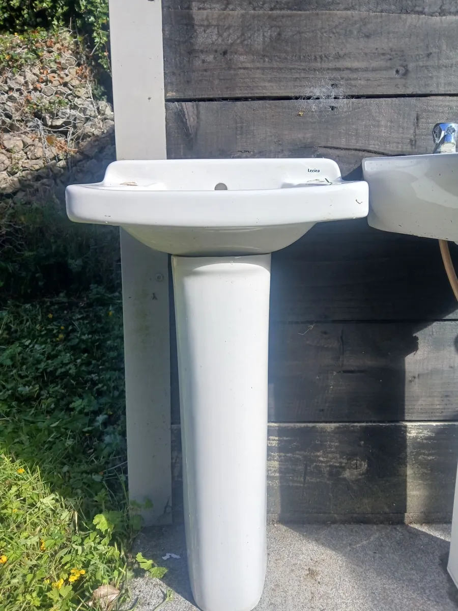 Bathroom  Sinks - Image 2