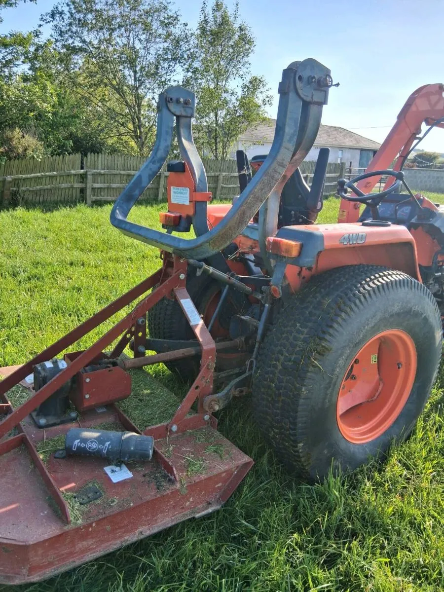 Kubota L3200 Tractor - Image 4