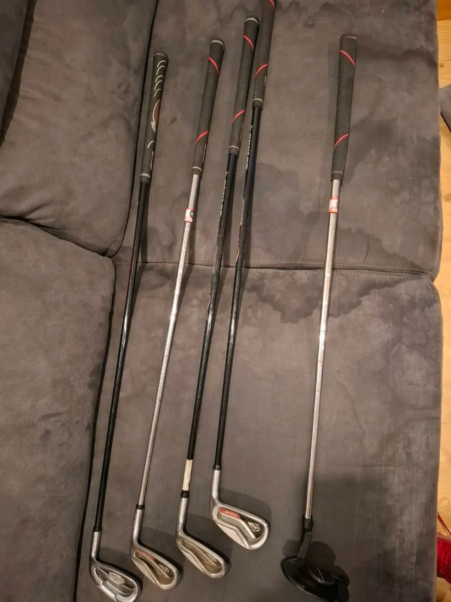 Dunlop tour irons and putters - Image 2