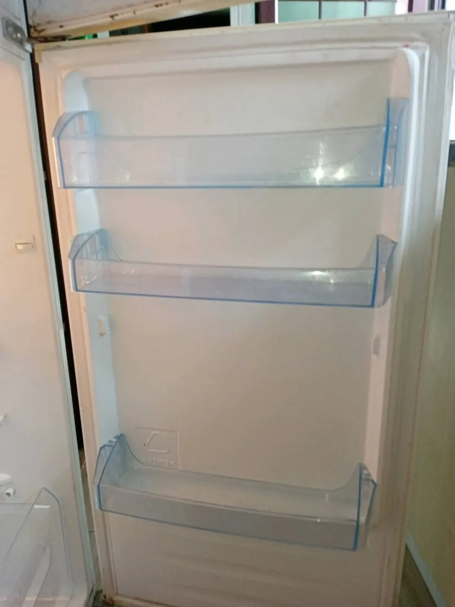 Fridge freezer - Image 2