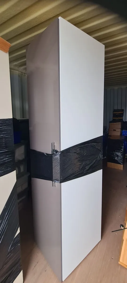 Wardrobe - Image 4