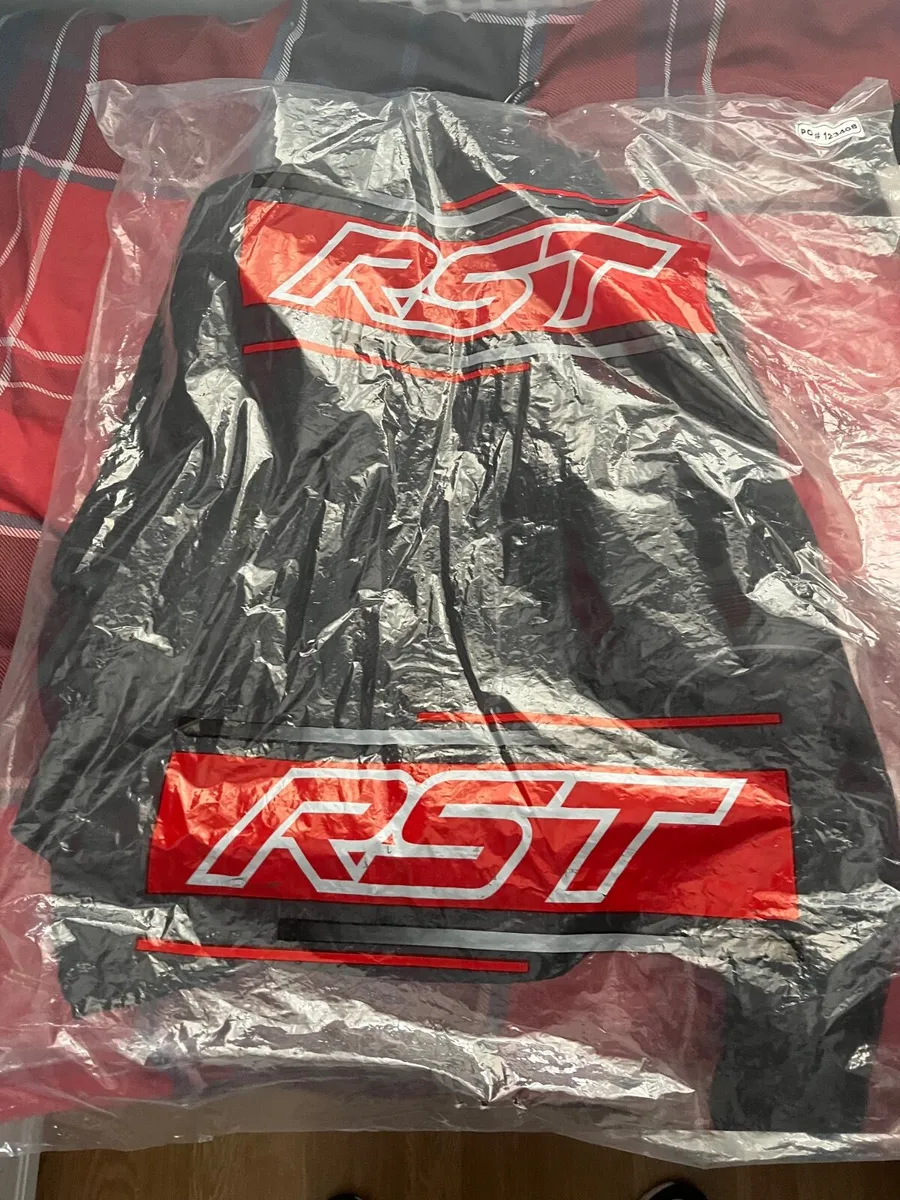 Rst  Isle of Man TT motorbike set - Image 3