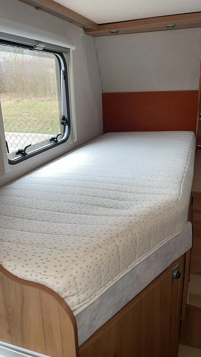 Motorhome - Image 4