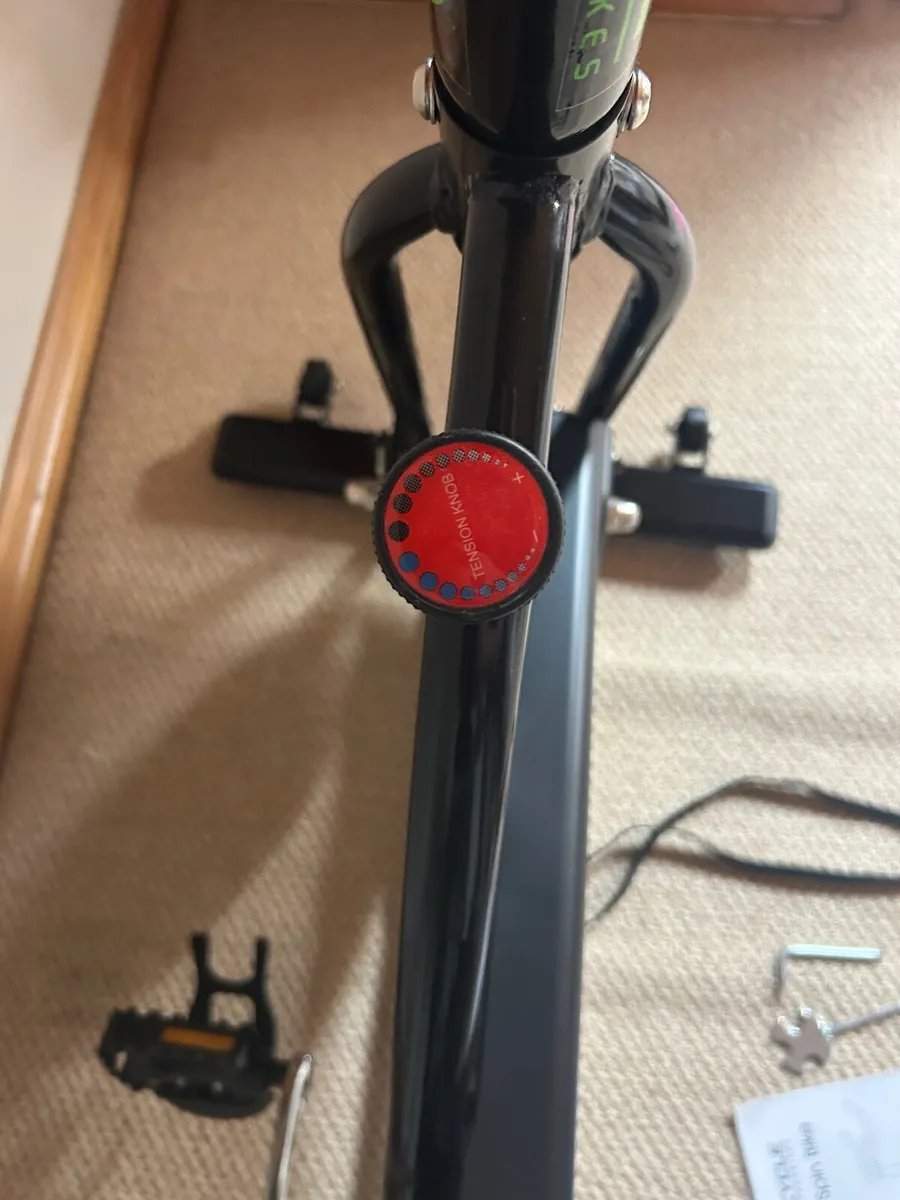 Exercise bike - Image 1
