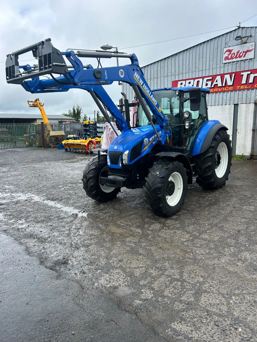 2021 New Holland T5.105 c/w loader - Image 1