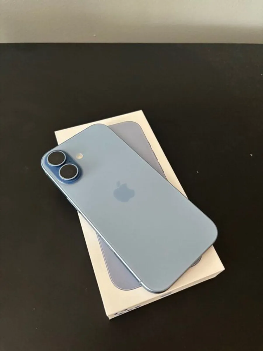 iPhone 17 brand new - Image 1