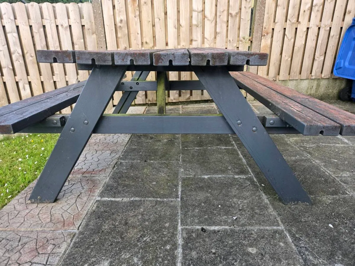 Bench - Image 3