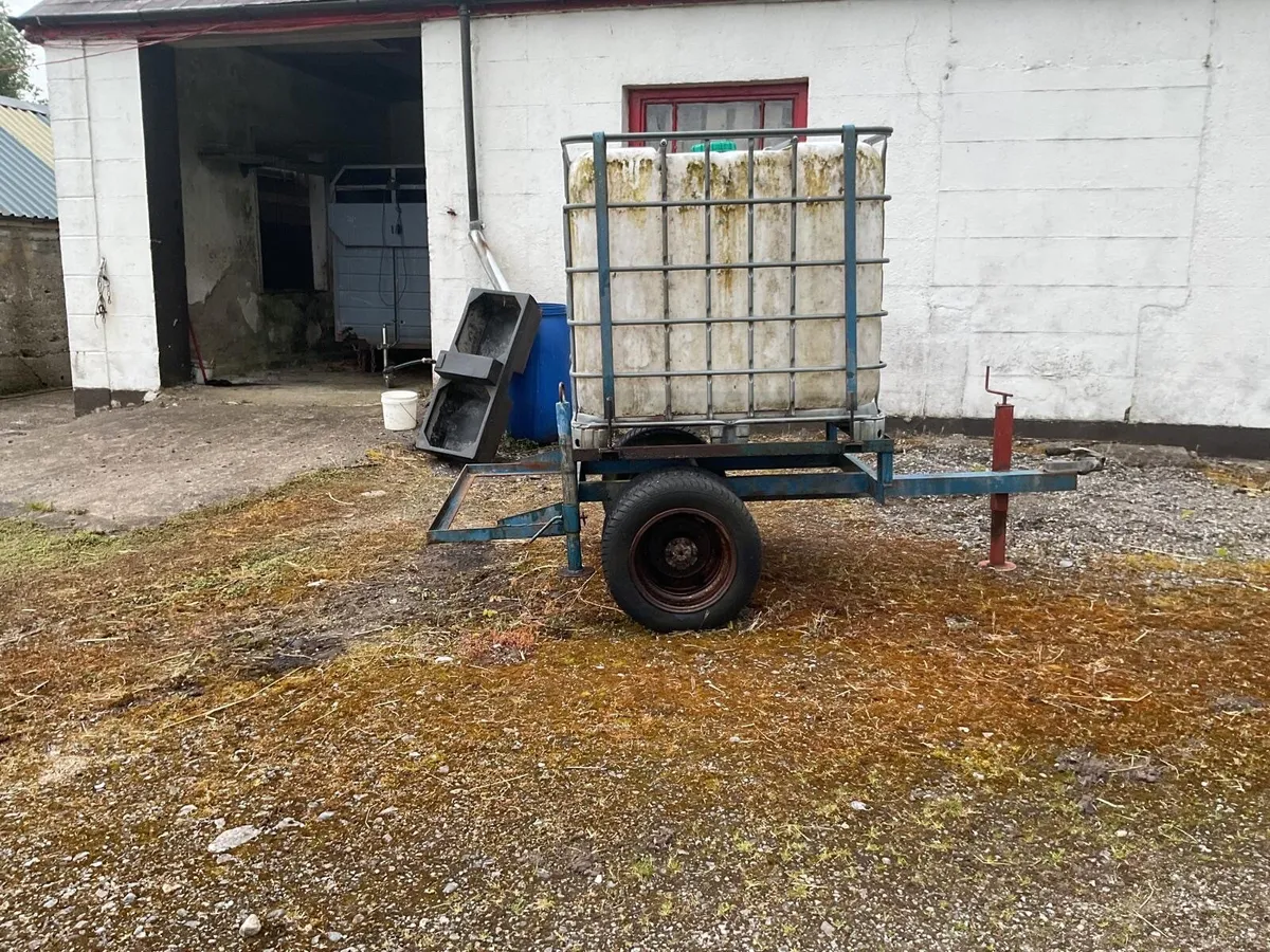1000litre water bowser