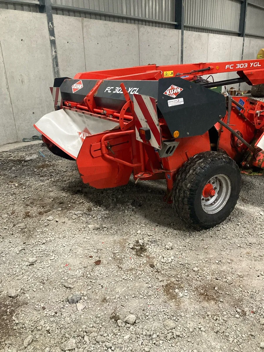 Kuhn 303 10ft mower - Image 1