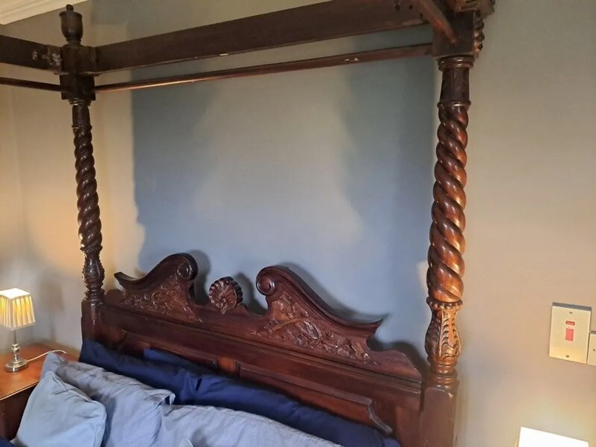 Four Poster Bed - Image 3