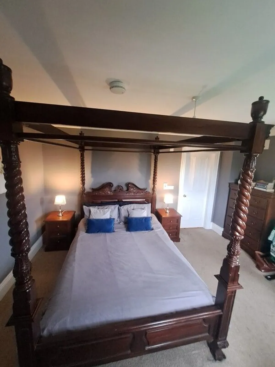 Four Poster Bed - Image 2