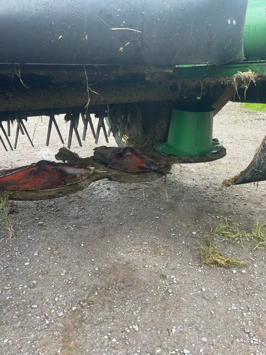 John Deere 1365 - Image 4