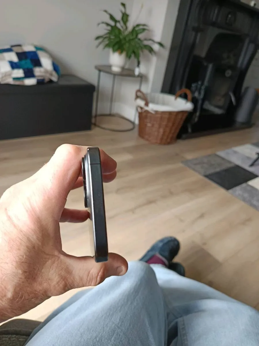 iPhone 15 pro max - Image 4