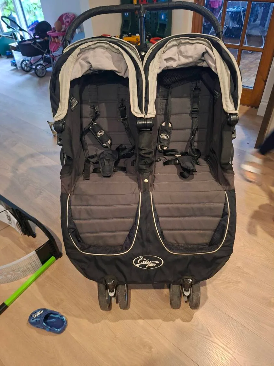 City Mini Double Buggy - Image 4