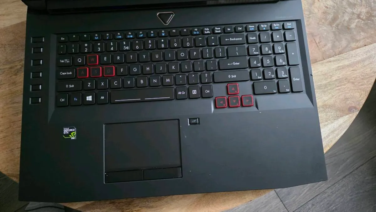 Acer Predator 17x - Image 2