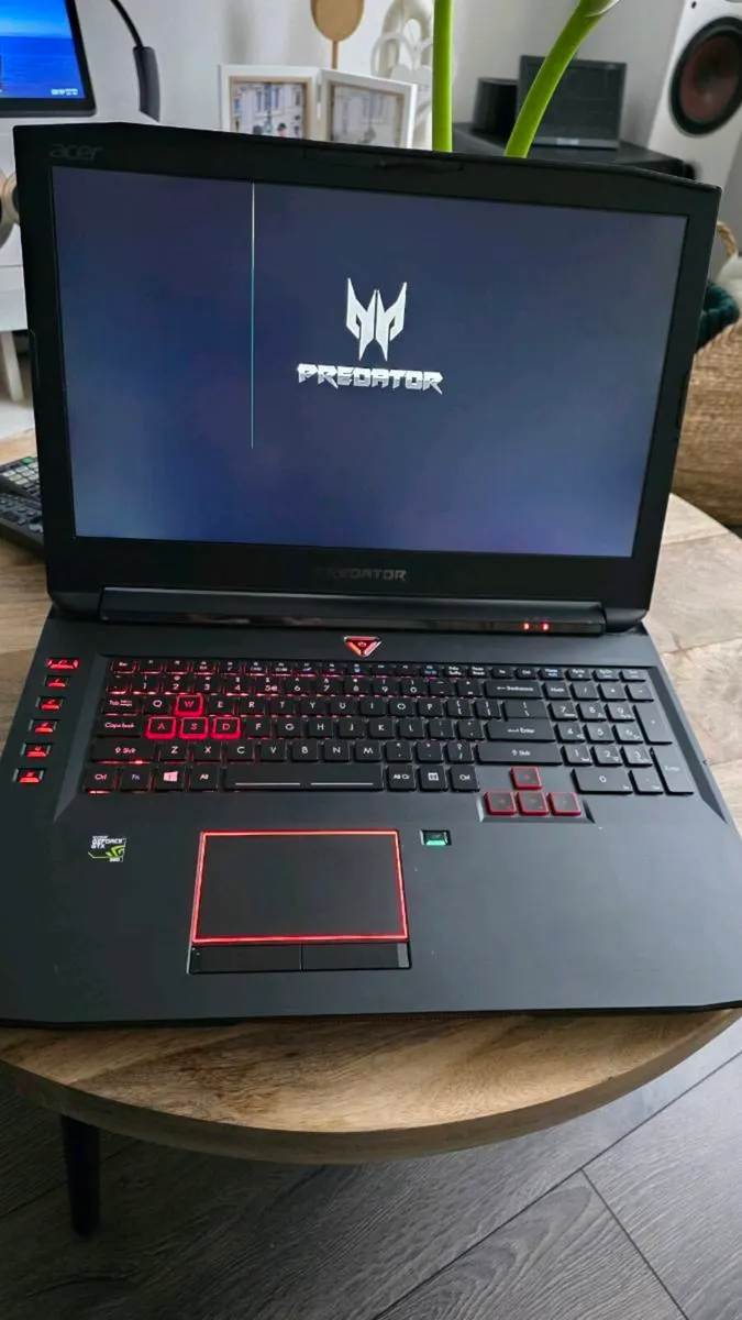 Acer Predator 17x - Image 4