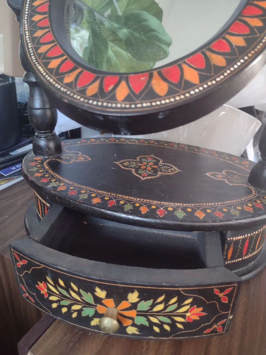 Handmade hand-printed Morocco mirror on stand - Image 3