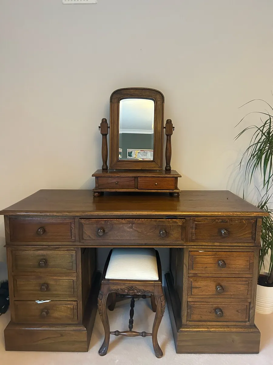 Vintage solid wood dressing table/desk - Image 1