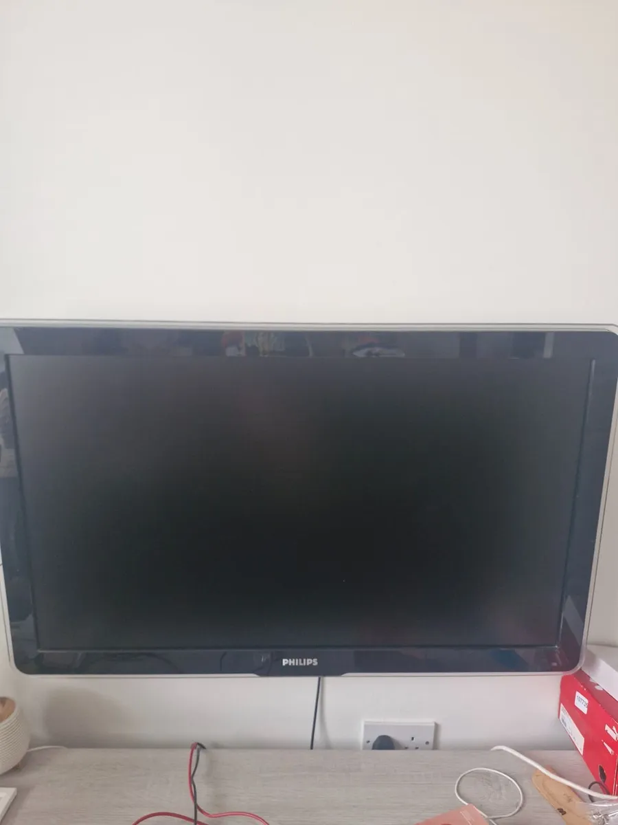 Philips 42 " TV model 42PFL5603D/10 - Image 2