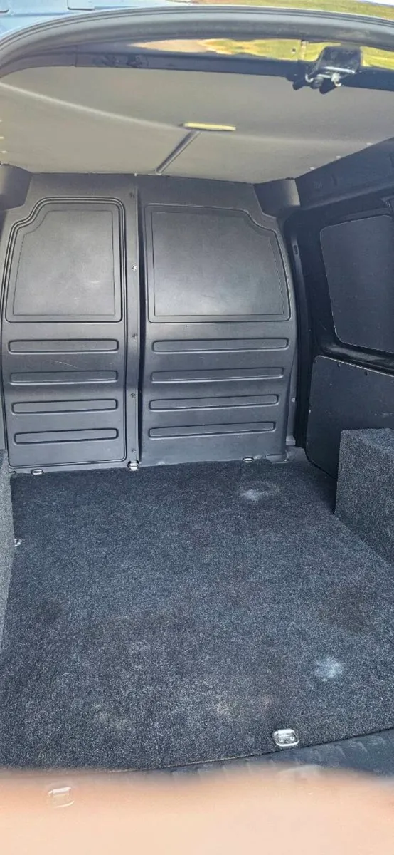 Volkswagon caddy 2018 2ltr - Image 2