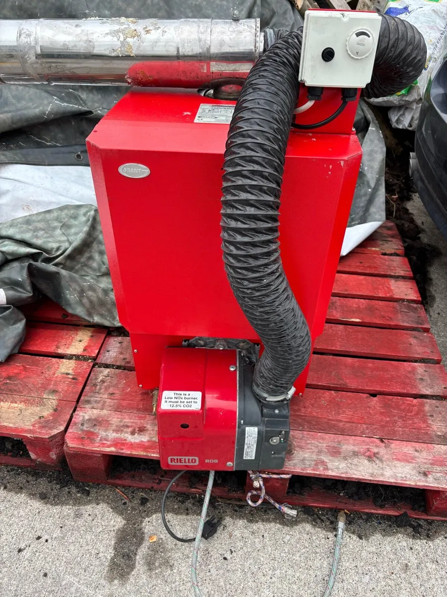 Oil boiler - Image 1