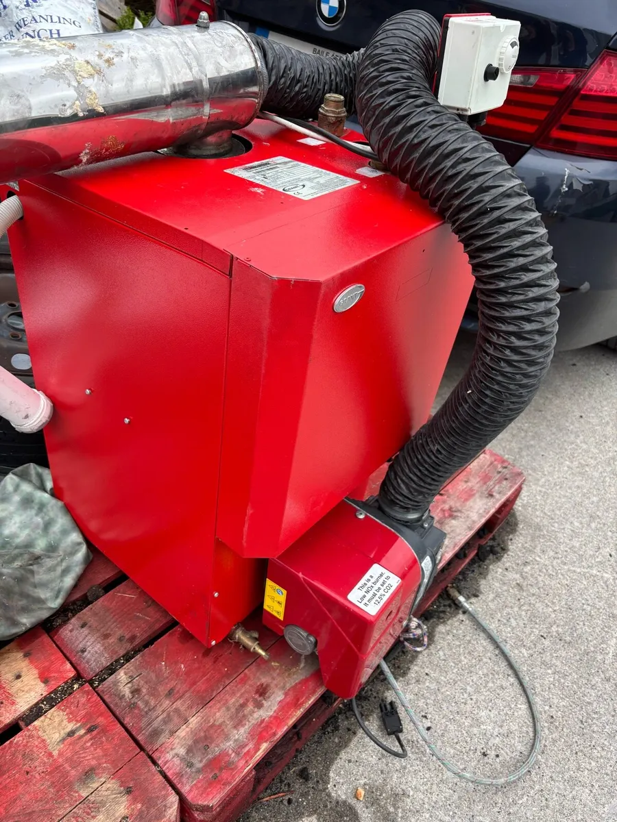 Oil boiler - Image 2