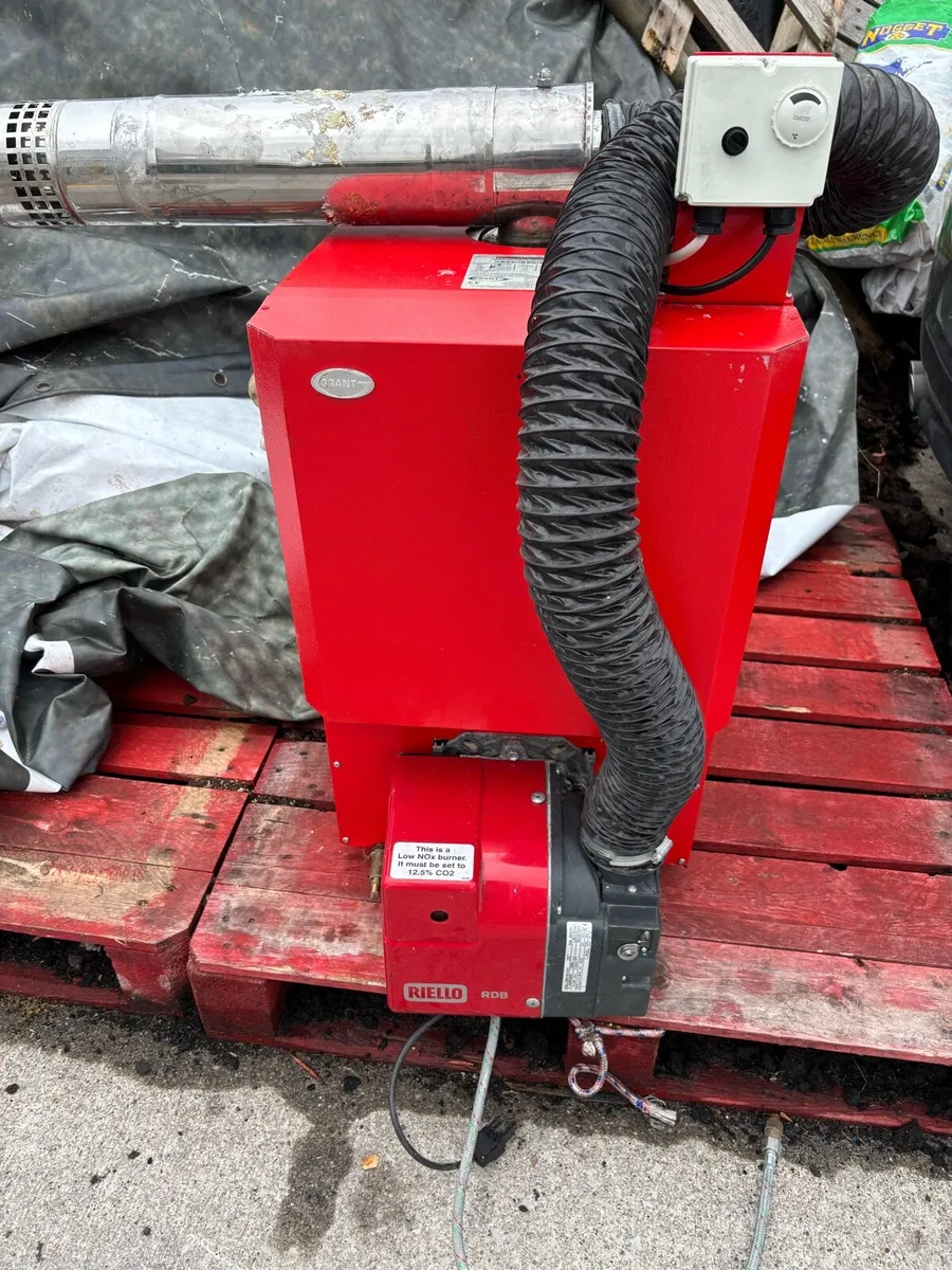 Oil boiler - Image 4