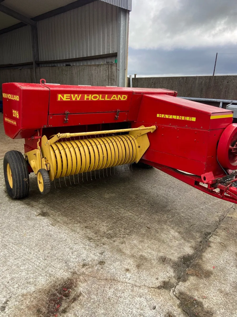 New Holland baler - Image 1