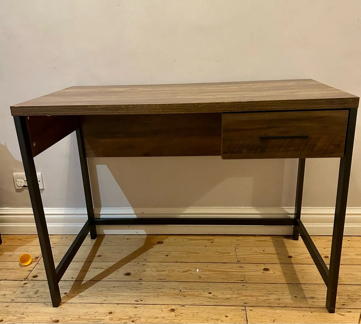 Home office desk - Image 1