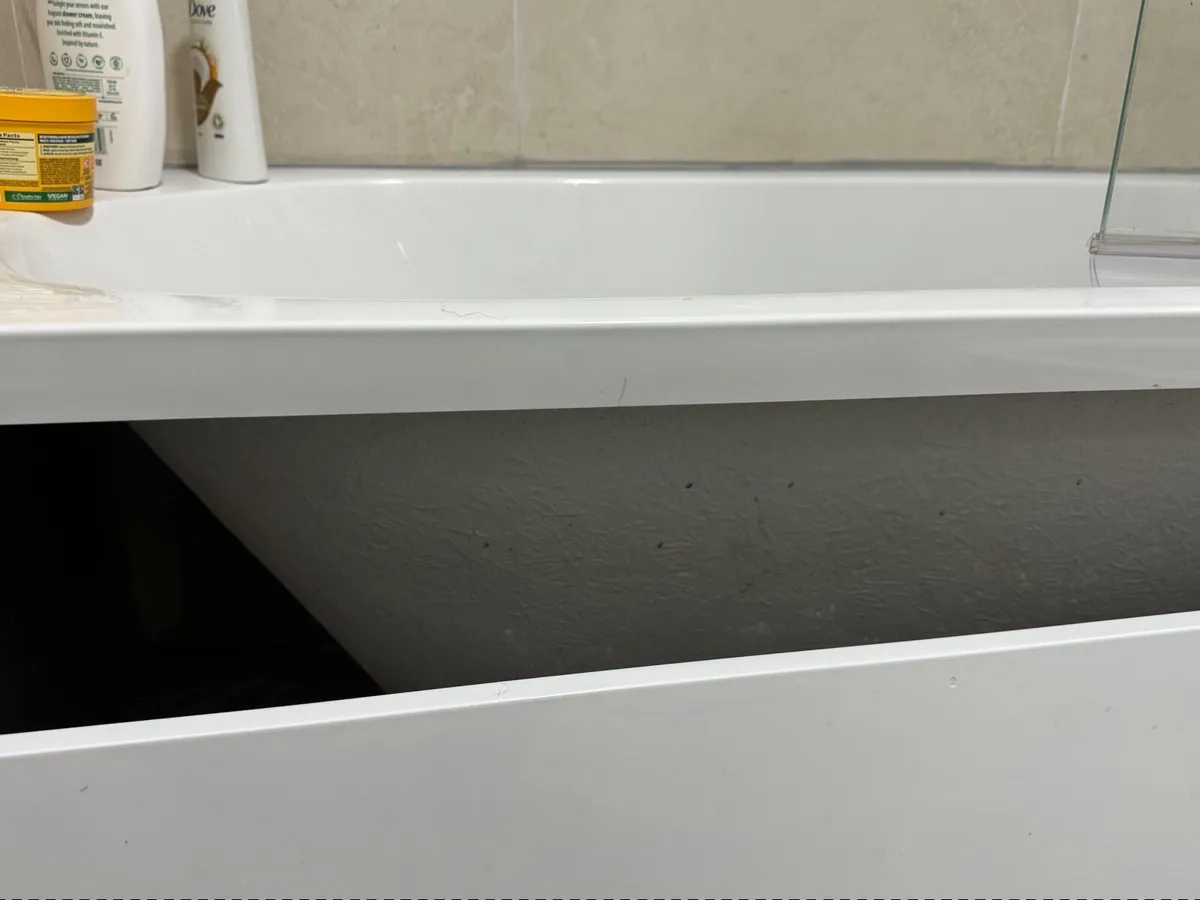 Bathtub - Image 2