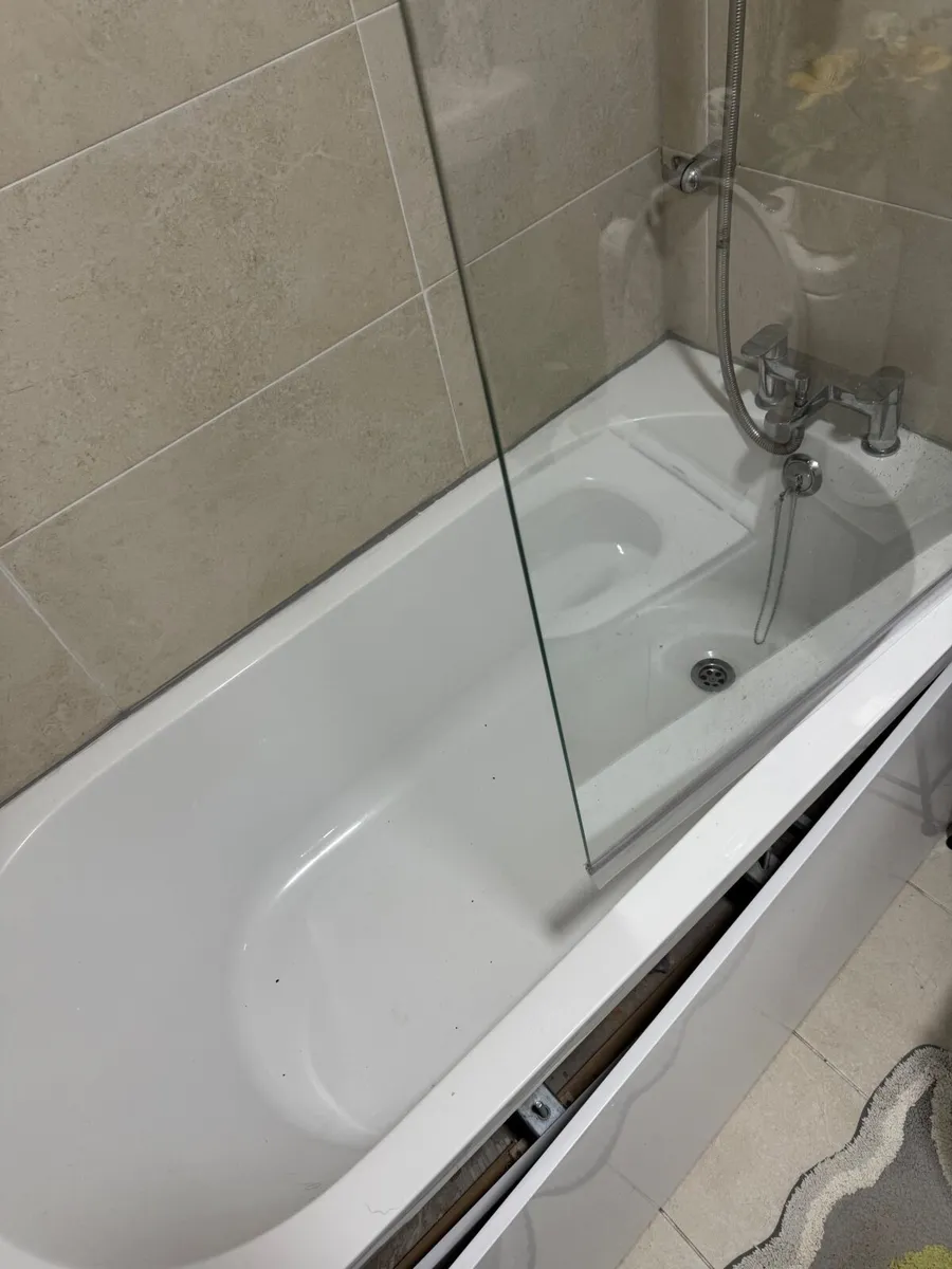 Bathtub - Image 4