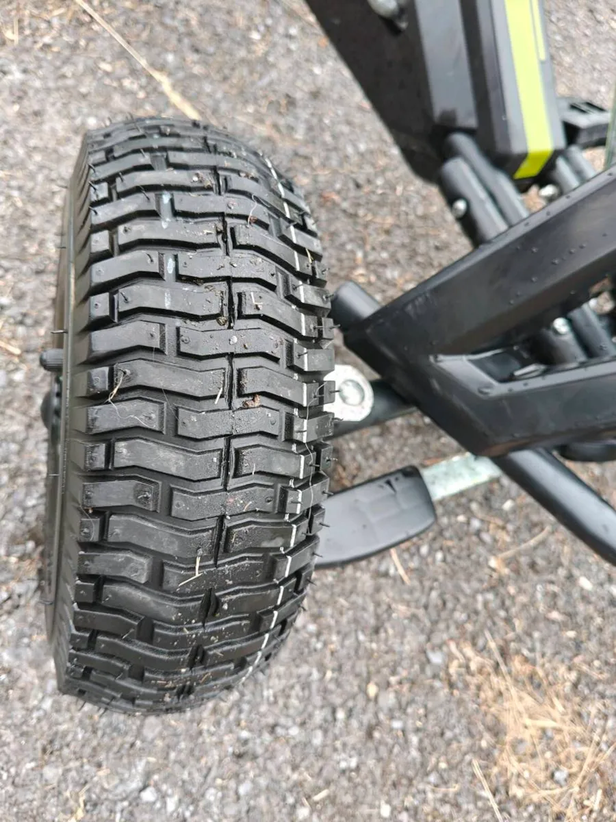 Kettcar peddle go kart - Image 4