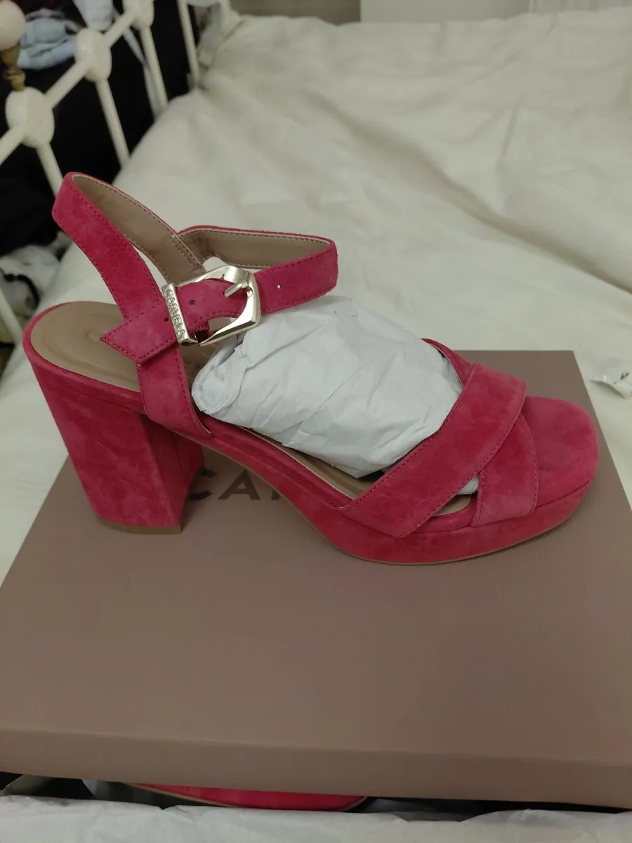 Shoes - Image 4