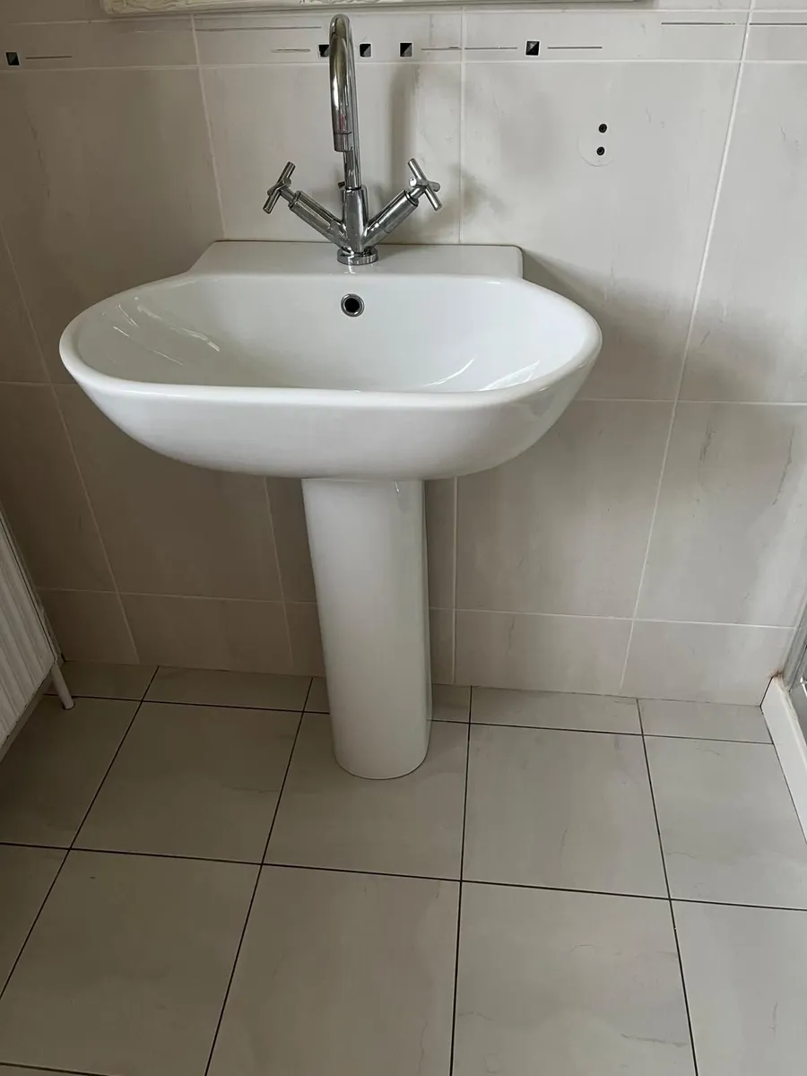 Bathroom - Image 2