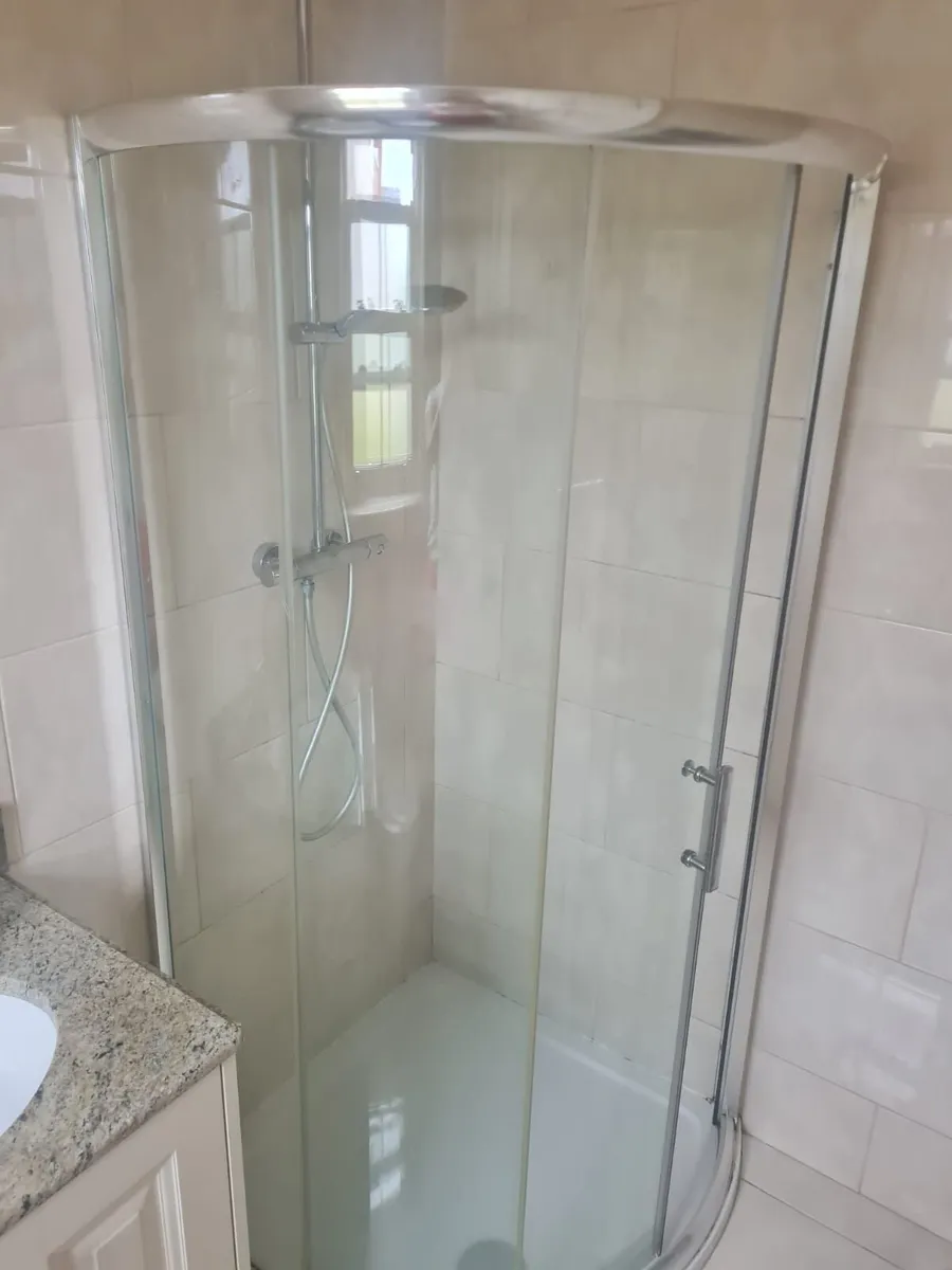 Bathroom - Image 4