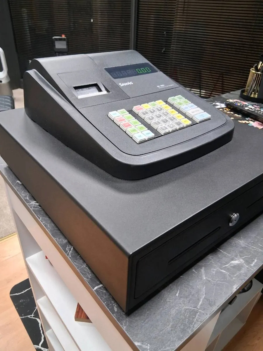 Sofa - 300€,cash register - 300€ - Image 3