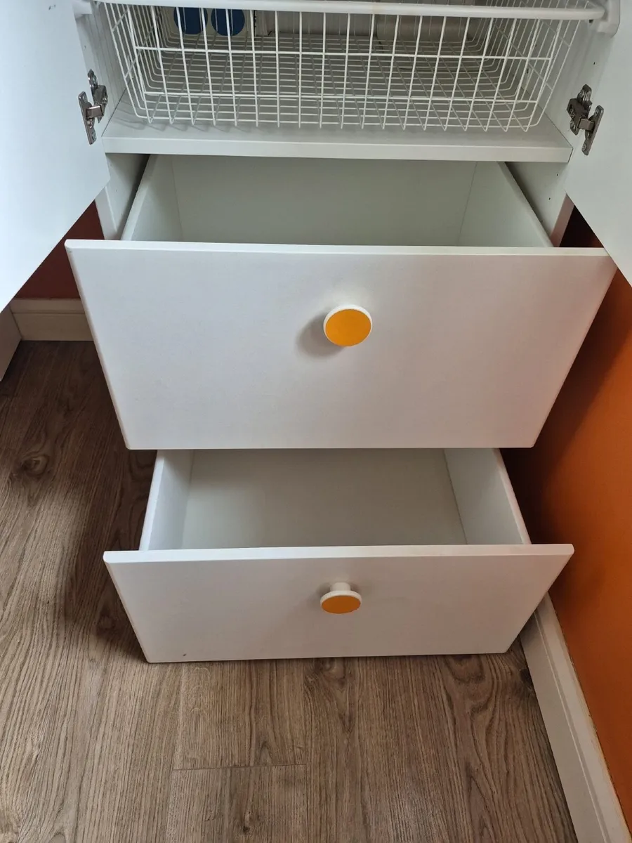 Children’s wardrobe - Image 4