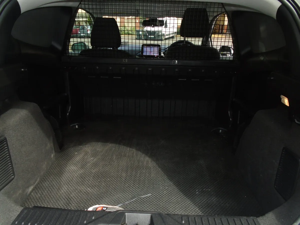 Ford Fiesta Petrol 125 Bhp. Total Price 12000 - Image 2